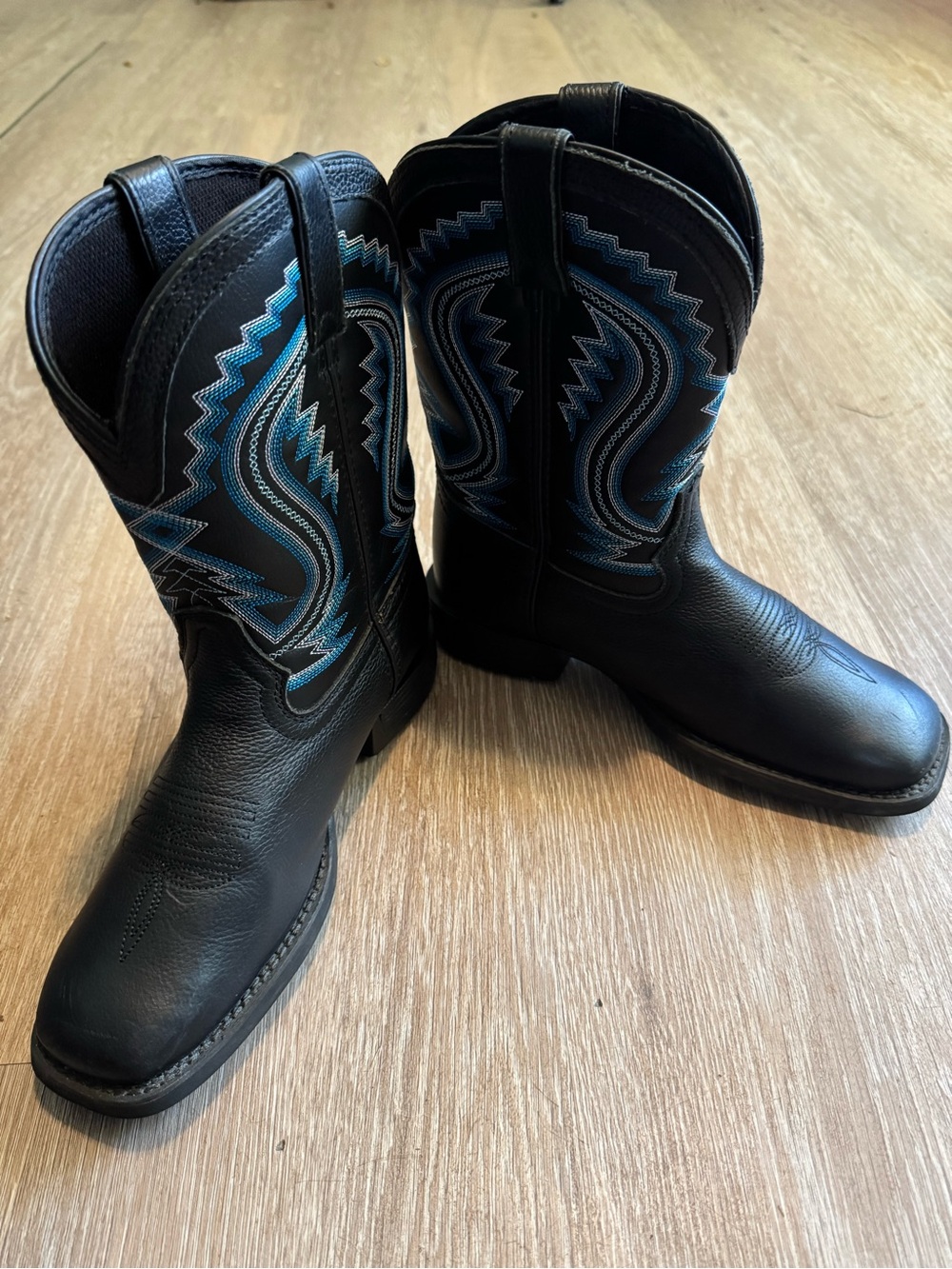 Durango Westward boots Men’s 4.5, Kids 8